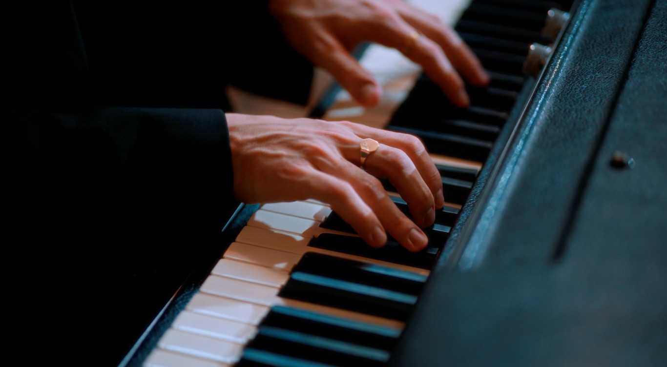 Amarra Trio performing live