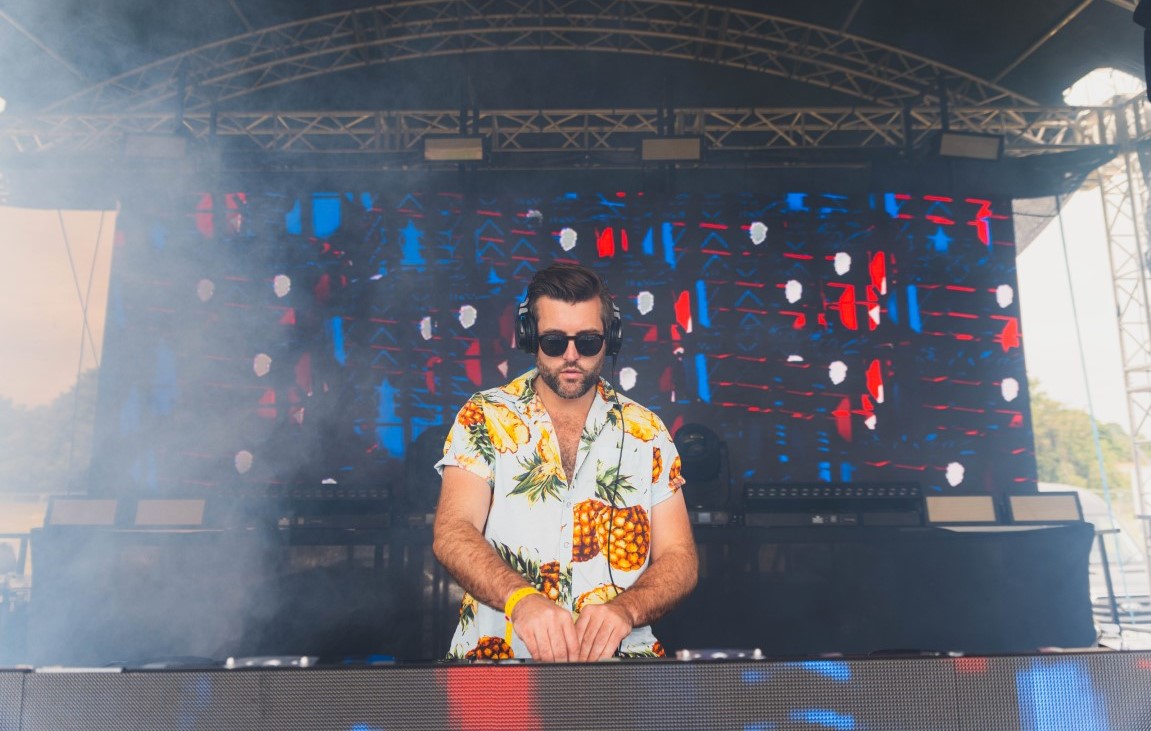 DJ Hugo performing live